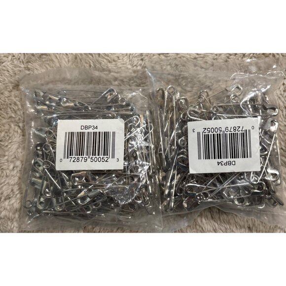 Craft Pins Lot Safety Pins Measuring Gauge Quilted Pin Cushion - Picture 4 of 8